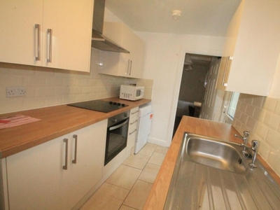 4 bedroom house for rent in Newland Street West, 4 Bedroom Student House 23/24, , LN1