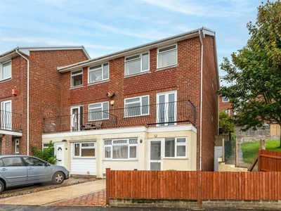 5 bedroom end of terrace house for rent in Slinfold Close, Brighton, East Sussex, BN2