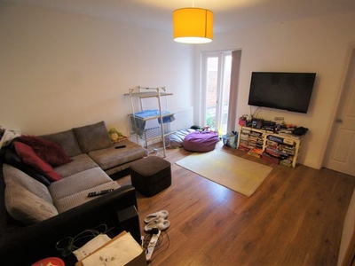 Room to rent in St. Michaels Road, Coventry CV2