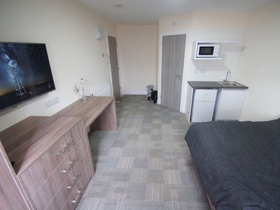 Studio to rent in Clay Lane, Coventry CV2