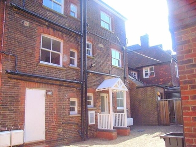 1 Bedroom Apartment For Sale In Tonbridge, Kent
