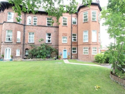2 Bedroom Apartment For Sale In Oxton, Wirral