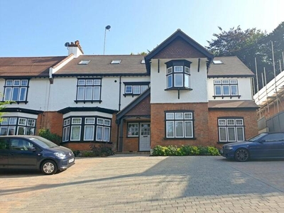 2 Bedroom Apartment For Sale In Purley