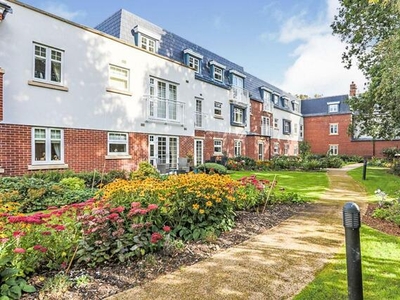 2 Bedroom Apartment For Sale In Solihull, West Midlands
