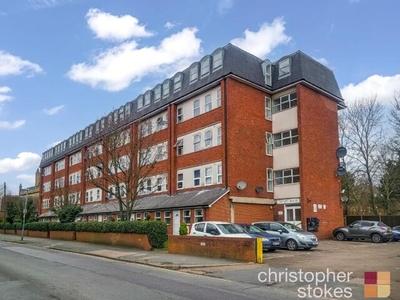 2 Bedroom Apartment For Sale In Waltham Cross, Hertfordshire