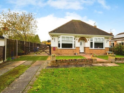2 Bedroom Bungalow For Sale In Evesham, Worcestershire
