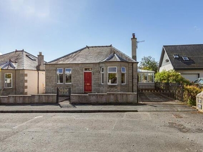 2 Bedroom Detached Bungalow For Sale In 9 Connor Place, Peebles