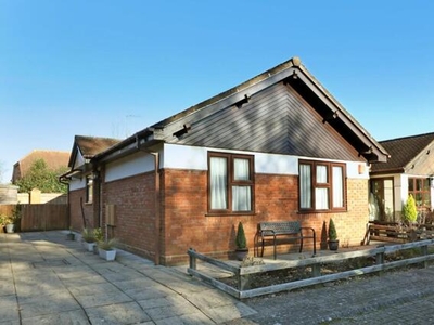 2 Bedroom Detached House For Sale In Beaconsfield