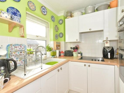 2 Bedroom Flat For Sale In Chichester