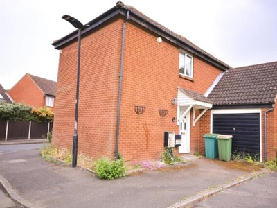 3 Bedroom Detached House For Sale In London