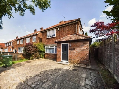 3 Bedroom Detached House For Sale In New Costessey
