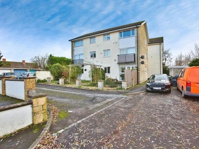 3 Bedroom Flat For Sale In Ilchester, Yeovil