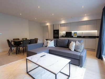 3 Bedroom Serviced Apartment For Rent In Uxbridge, Greater London