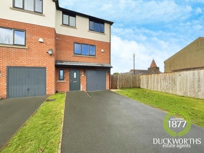 3 Bedroom Town House For Sale In Oswaldtwistle