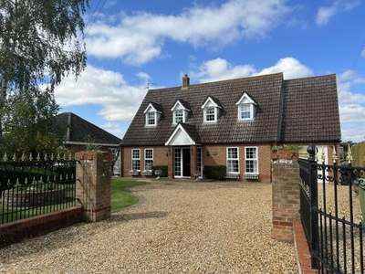 4 Bedroom Chalet For Sale In Wimblington, March.