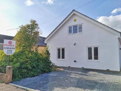 4 Bedroom Detached Bungalow For Sale In Central Totton