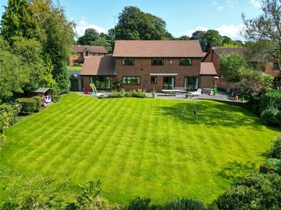 4 Bedroom Detached House For Sale In Hale Barns, Cheshire