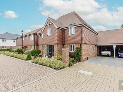 4 Bedroom Detached House For Sale In Headcorn