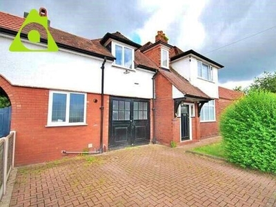 4 Bedroom Semi-detached House For Rent In Pennington, Leigh