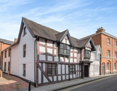 4 Bedroom Semi-detached House For Sale In Shrewsbury