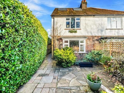 4 Bedroom Semi-detached House For Sale In Walton On The Hill
