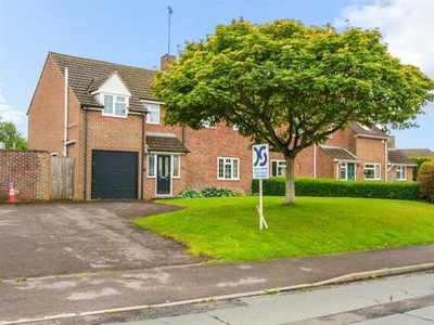 4 Bedroom Semi-detached House For Sale In Wantage, Oxfordshire
