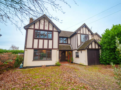 5 Bedroom Detached House For Sale In Brentwood