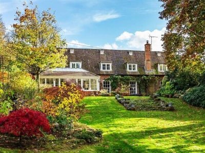 5 Bedroom Detached House For Sale In Guildford, Surrey