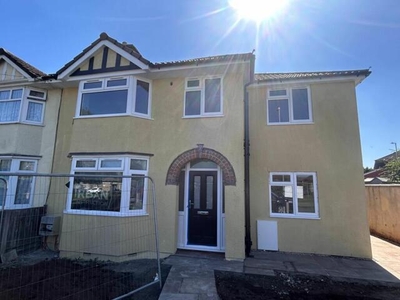 8 Bedroom Detached House For Rent In Patchway