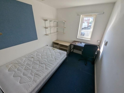 1 bedroom flat for rent in Gwennyth House, Flat 1, Room 1, Gwennyth Street, Cathays, CF24
