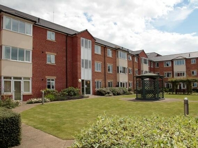 1 Bedroom Flat For Sale In Bourne, Lincs