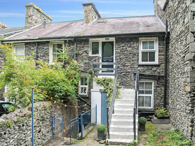 2 Bedroom Apartment For Sale In Bowness On Windermere, Cumbria