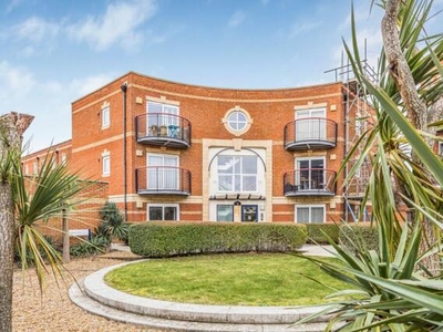 2 Bedroom Apartment For Sale In Portsmouth, Hampshire