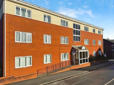 2 Bedroom Apartment For Sale In Stoke-on-trent, Staffordshire