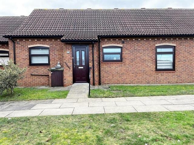 2 Bedroom Bungalow For Sale In Grimsby, N.e. Lincs
