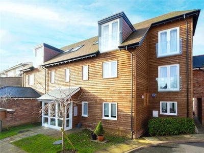 2 Bedroom Flat For Sale In Redbourn