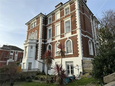 2 Bedroom Flat For Sale In St. Leonards-on-sea, East Sussex