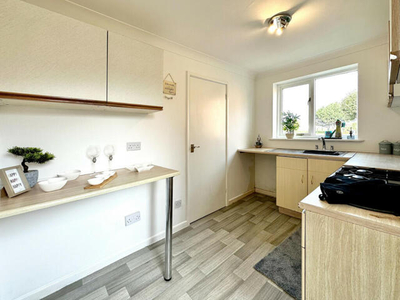 2 Bedroom Mews Property For Sale In Lytham St. Annes
