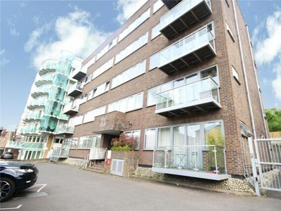 2 Bedroom Penthouse For Sale In Barnet, Herts
