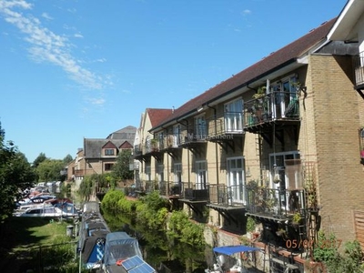 2 bedroom town house to rent St Neots, PE19 2AL