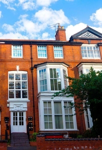 3 bedroom apartment for rent in FLAT 6 Salisbury Road,Leicester,LE1