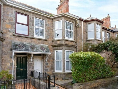3 Bedroom Apartment For Sale In Penzance