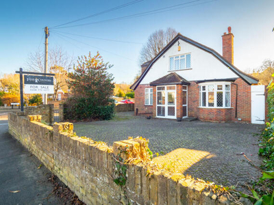3 Bedroom Bungalow For Sale In Cheam, Sutton