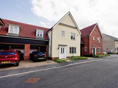 3 Bedroom Link Detached House For Sale In Norwich