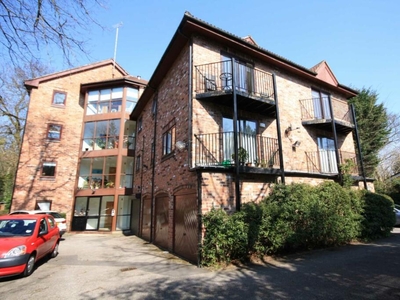 3 bedroom penthouse for sale in Penthouse, Oakleigh, St Anns Road, Prestwich, M25