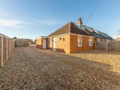 3 Bedroom Semi-detached Bungalow For Sale In Lincoln, Lincolnshire