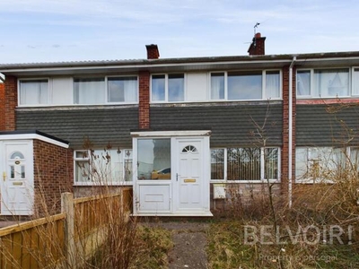3 Bedroom Semi-detached House For Sale In Sutton Heights