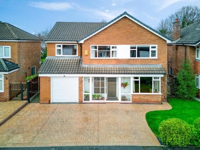 4 Bedroom Detached House For Sale In Cheadle, Cheshire