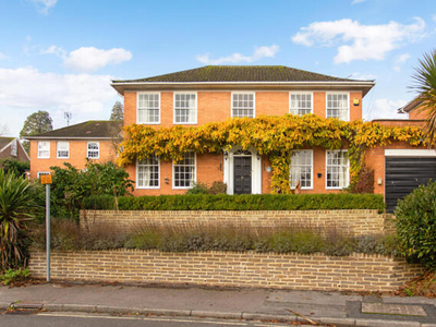 4 Bedroom Detached House For Sale In Haywards Heath