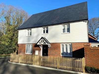 4 Bedroom Detached House For Sale In Little Common, Bexhill On Sea